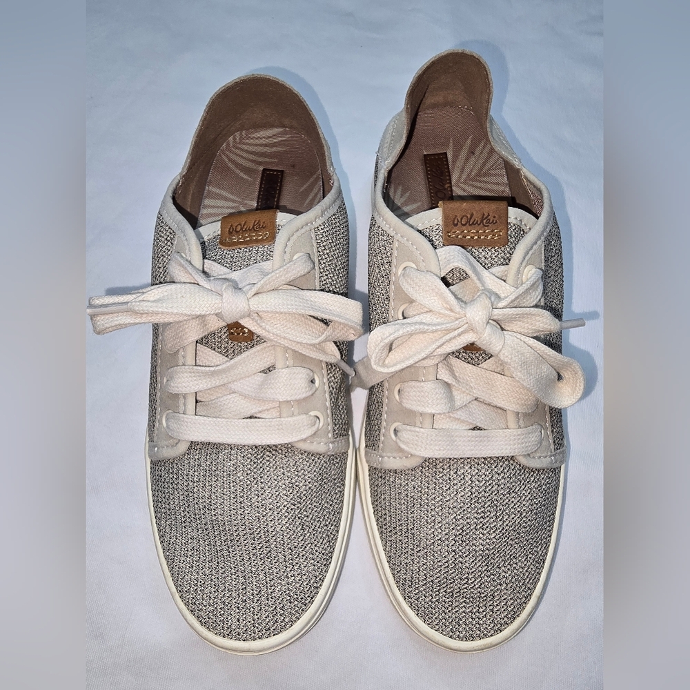OluKai Pehuea Lī Lightweight Sneakers Women’s shoe Tapa size 7.5